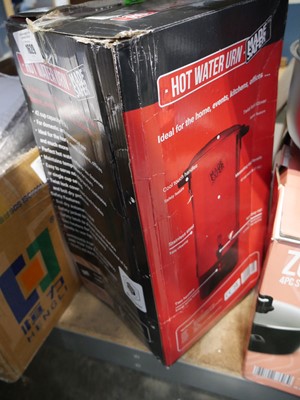 Lot 1629 - Hot water urn