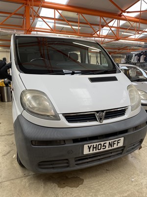 Lot 2001 - Vauxhall Vivaro 2700 DTI SWB Panel Van in...