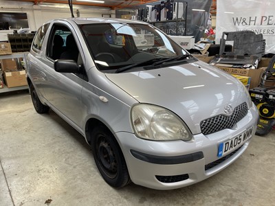 Lot 2002 - Toyota Yaris T3 , 3 door hatchback in silver,...