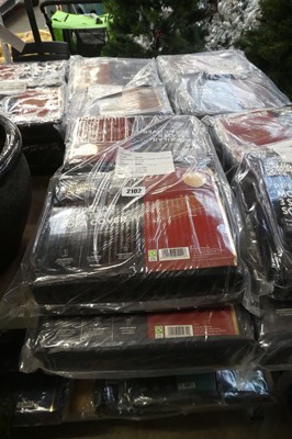 Lot 2102 - 4 The Garden & Home Co. Premium modular 3...