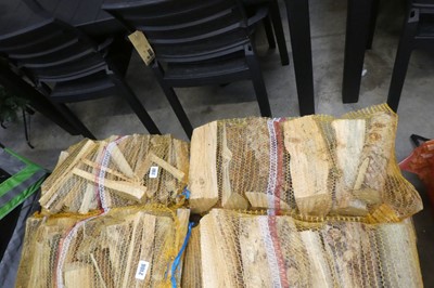 Lot 2107 - 5 nets of chopped logs with 1 net of kindling