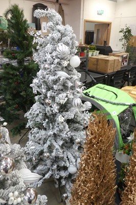 Lot 2174 - 6' frosted themed artificial Christmas tree