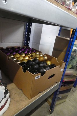 Lot 2195 - Box of various coloured Christmas baubles incl....