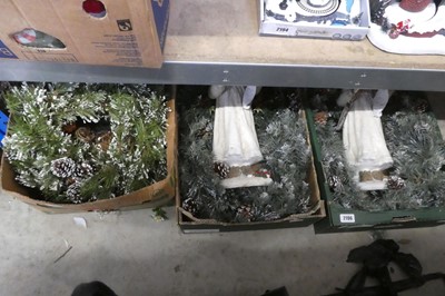Lot 2196 - 3 boxes of Christmas decorations