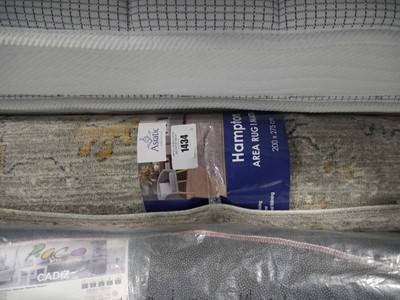 Lot 1434 - Asiatic London Hampton area rug (200 x 275cm.)