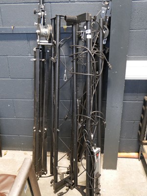 Lot 1727 - Qty of lighting gantry