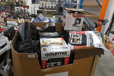 Lot 2276 - Pallet containing boxed and unboxed Gourmia...