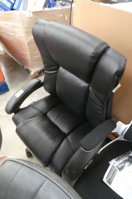 Lot 2283 - Black leatherette office armchair on 5 star base