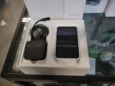 Lot 1794 - Square terminal