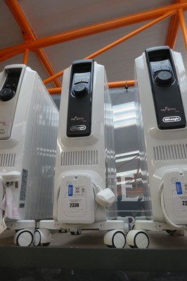 Lot 2330 - Unboxed De'Longhi Dragon 4 Pro electric oil...