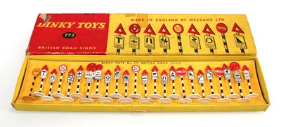 Lot 108 - A Dinky 772 British road signs set, boxed
