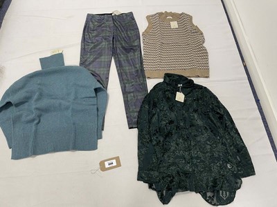 Lot 3808 - Selection of House of Braur clothing