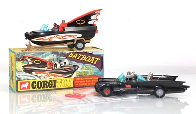 Lot 112 - A Corgi 107 Batboat and trailer, boxed and a...