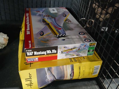 Lot 1520 - 2 construction kits incl. Mister RAF Mustang...