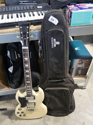 Lot 1822 - Electric guitar in case