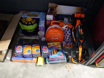 Lot 1542 - Half an under bay of toys incl. Gazillion...