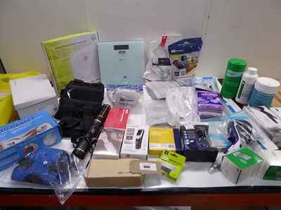 Lot 3647 - Health care products including nasal masks,...