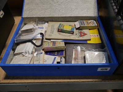 Lot 1576 - Box containing various cigarette cards and...
