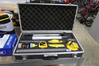 Lot 2481 - Cased Halfords laser level kit