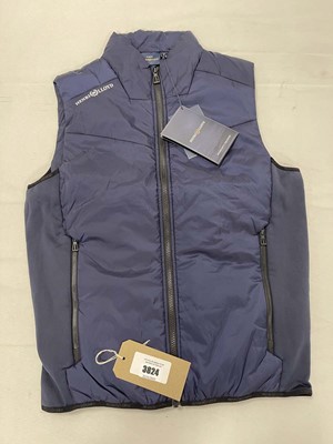 Lot 3824 - Henri Llyod smart-therm gilet in navy blue...