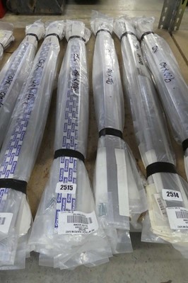 Lot 2515 - 20(qty) 900mm x 40mm carpet threshold strips