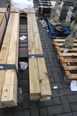 Lot 2525 - 10 lengths of 4x2 timber