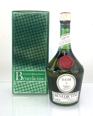 Lot 272 - A bottle of Benetictine DOM Liqueur with box,...