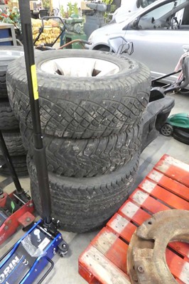 Lot 2455 - Set of 4 Generals Grabber 80 tyres (31x10.50 R...