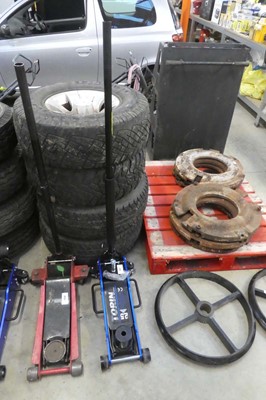 Lot 2457 - Toren 2.5tonne steel professional floor jack