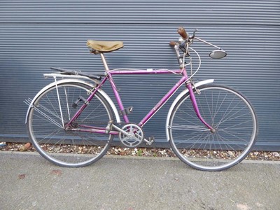 Lot 4046 - Vintage pink Hustler road bike