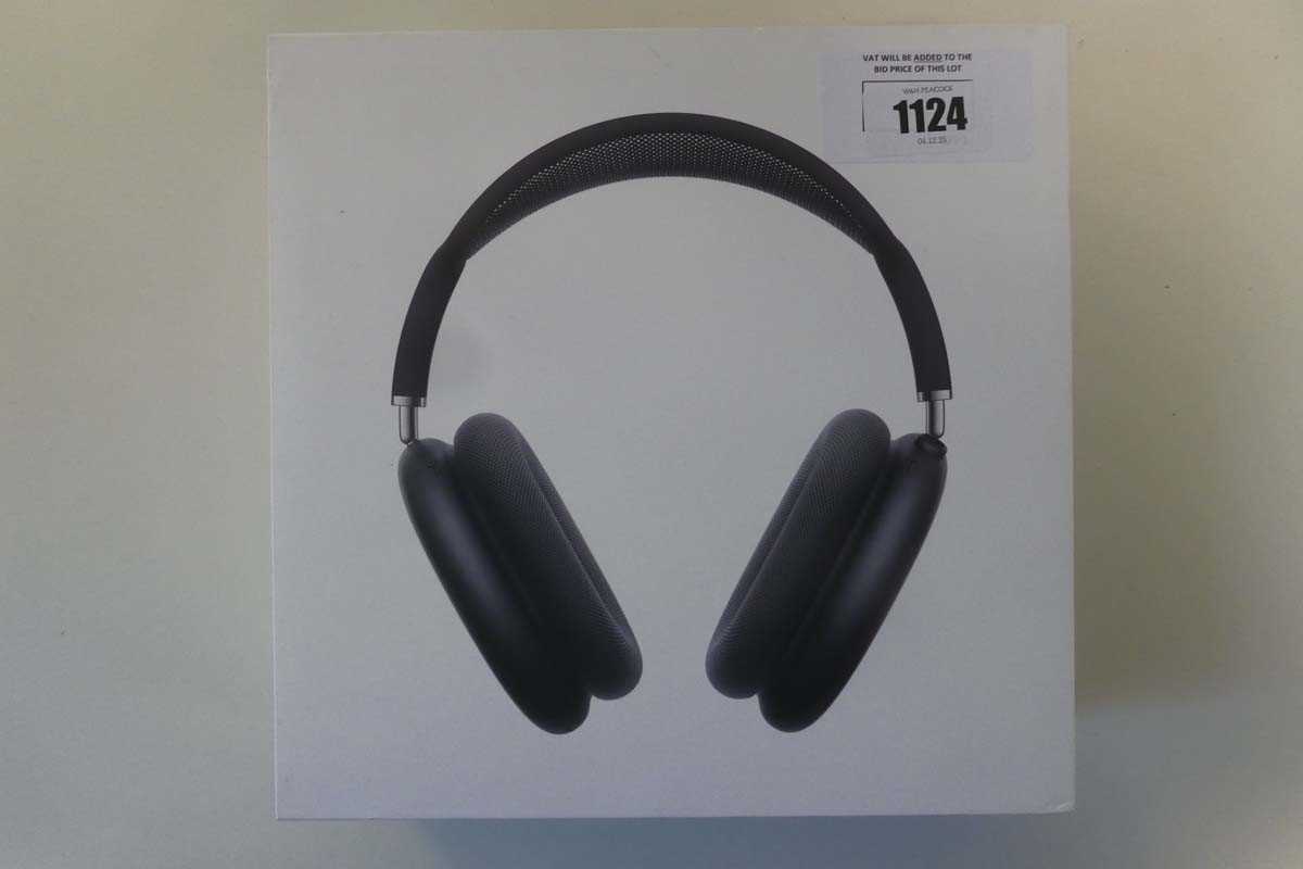 Lot Apple AirPods Max with Smart Case, model A3184,...