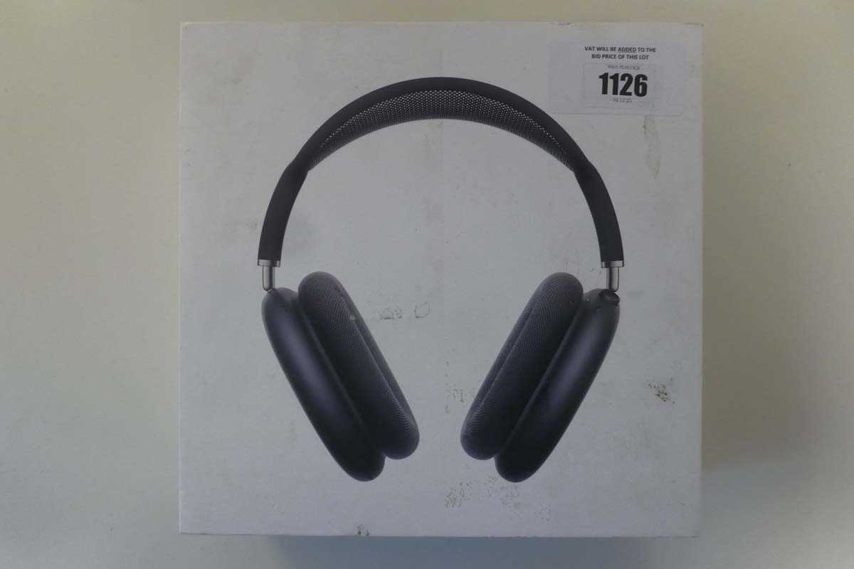 Lot Apple AirPods Max with Smart Case, model A3184,...