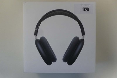 Lot Apple AirPods Max with Smart Case, model A3184,...