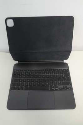 Lot Apple iPad Magic Keyboard, Black - British,...