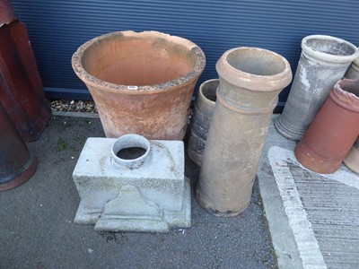Lot 4161 - Assorted items inc. large terracotta plant pot,...