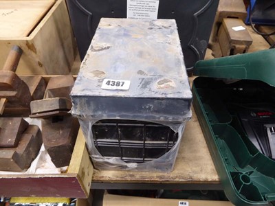 Lot 4387 - Probat battery type 072 12V 74AH690CCA