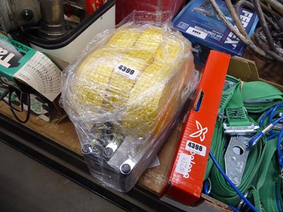 Lot 4399 - 3 large ratchet straps