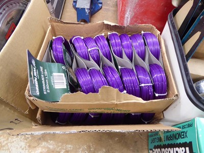 Lot 4401 - 2 boxes containing a qty of Green Gem garden...