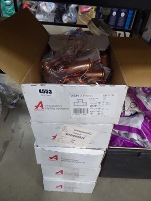 Lot 4553 - 9 boxes of Aalberts integrated piping system...
