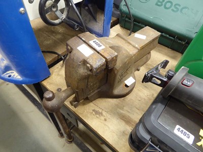 Lot 4406 - Samsonia bench mounted engineers vice with...