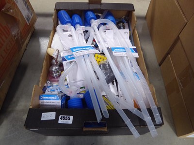 Lot 4555 - Box of assorted items, to include Silverline...