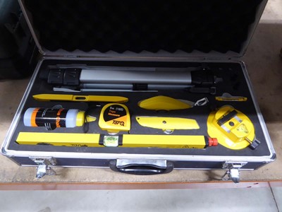 Lot 4480 - Tor laser level/spirit level set