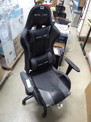 Lot 4300 - GT Player leather effect swivel gaming chair