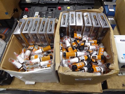 Lot 4567 - 2 boxes containing quantity of Halfords...