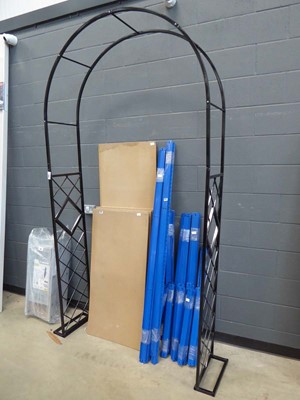 Lot 4251 - Metal garden arbour