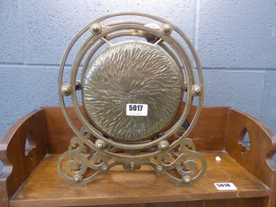 Lot 5017 - Brass gong with striker