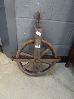 Lot 5028 - Cast iron pulley wheel