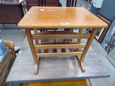 Lot 5128 - Oak Mid Century magazine rack