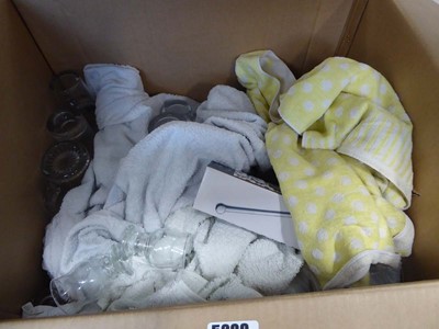 Lot 5209 - Box containing decanters, wine glasses,...