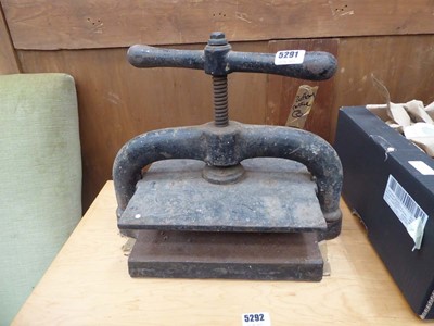 Lot 5291 - Bookpress
